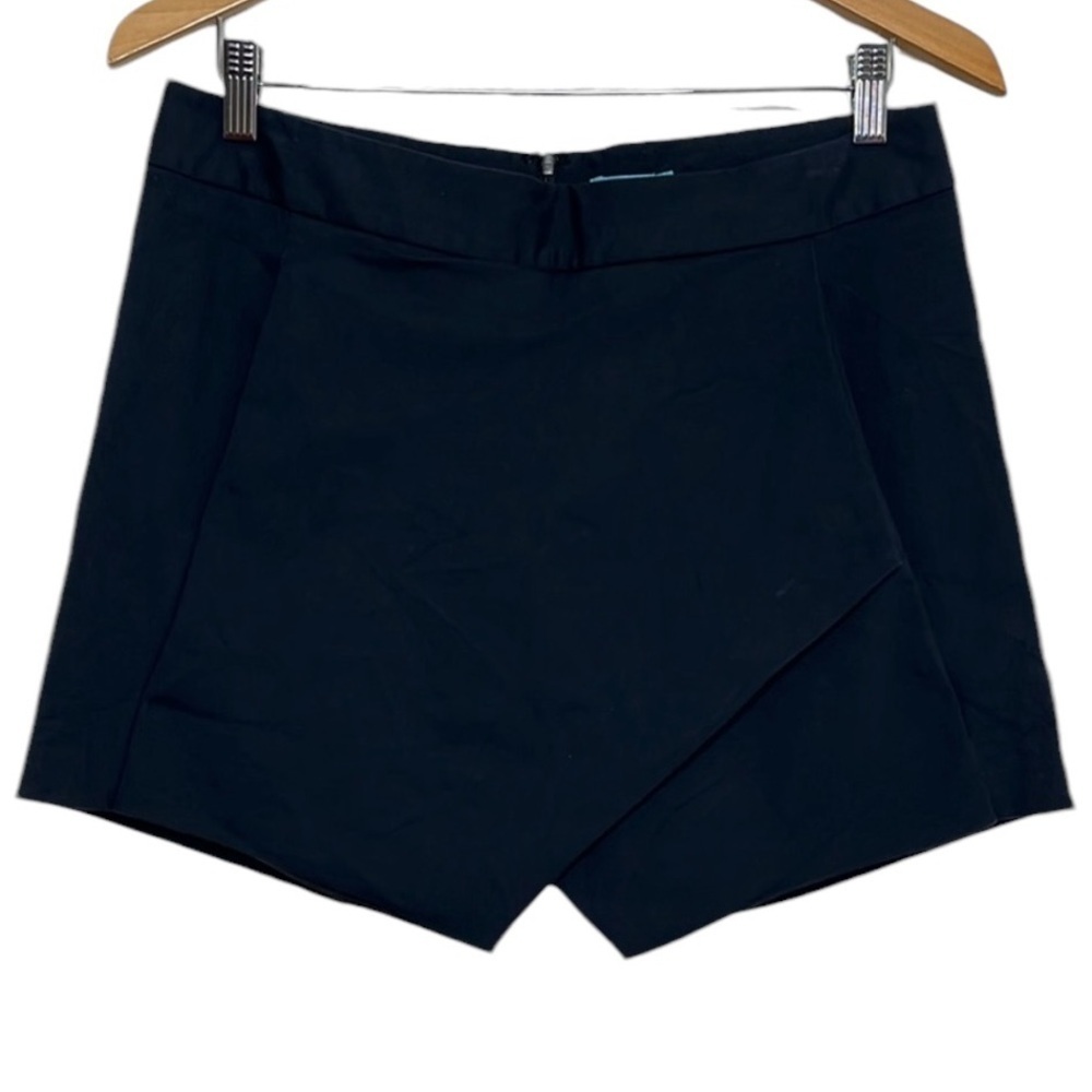 J. McLaughlin Black Hathaway Skort Shorts Women Size 8